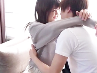 タツ　キュートな笑顔のロリカワ女の子とジャニーズ系イケメンお兄さんがホテルのお部屋でまだ明るいうちからイチャイチャ楽しく戯れエッチ　石原める S-Cute Meru 天真爛漫な笑顔でセックス 裏アゲサゲ女性向け無料アダルト動画