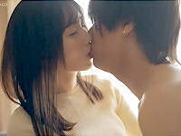 タツ　スラリと伸びる美脚がキレイな清楚系美少女が長身のジャニ系イケメン男優さんにリードされて本気で感じちゃうイチャラブ密着セックス 本田もも TXXX 女性専用安心安全無料アダルト動画