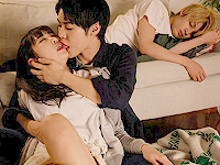 上原千明/林太一/及川大智　予定していたキャンプが雨で中止になり大学時代の元彼の家に泊めてもらうスレンダー女子が元カレと恋が再燃しちゃうドキドキＨ フランクフルト林/桃菜あこ/葉月もえ/加賀美さら erovideo 女性専用安心安全無料アダルト動画